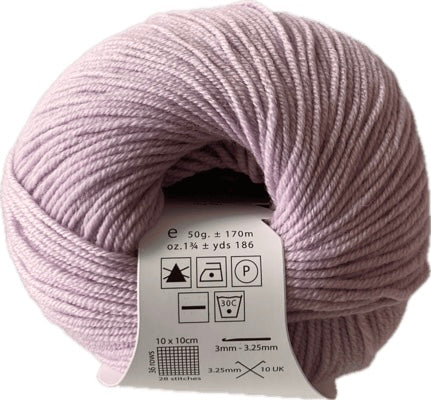 Bellissimo 4- Extra Fine Merino 4ply/Fingering Weight 50gm