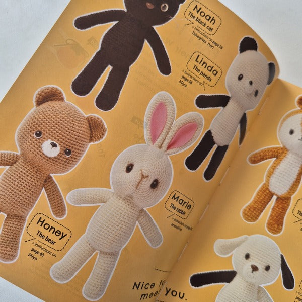 Crochet Cute Amigurumi Animals with Mix-and-Match Outfits