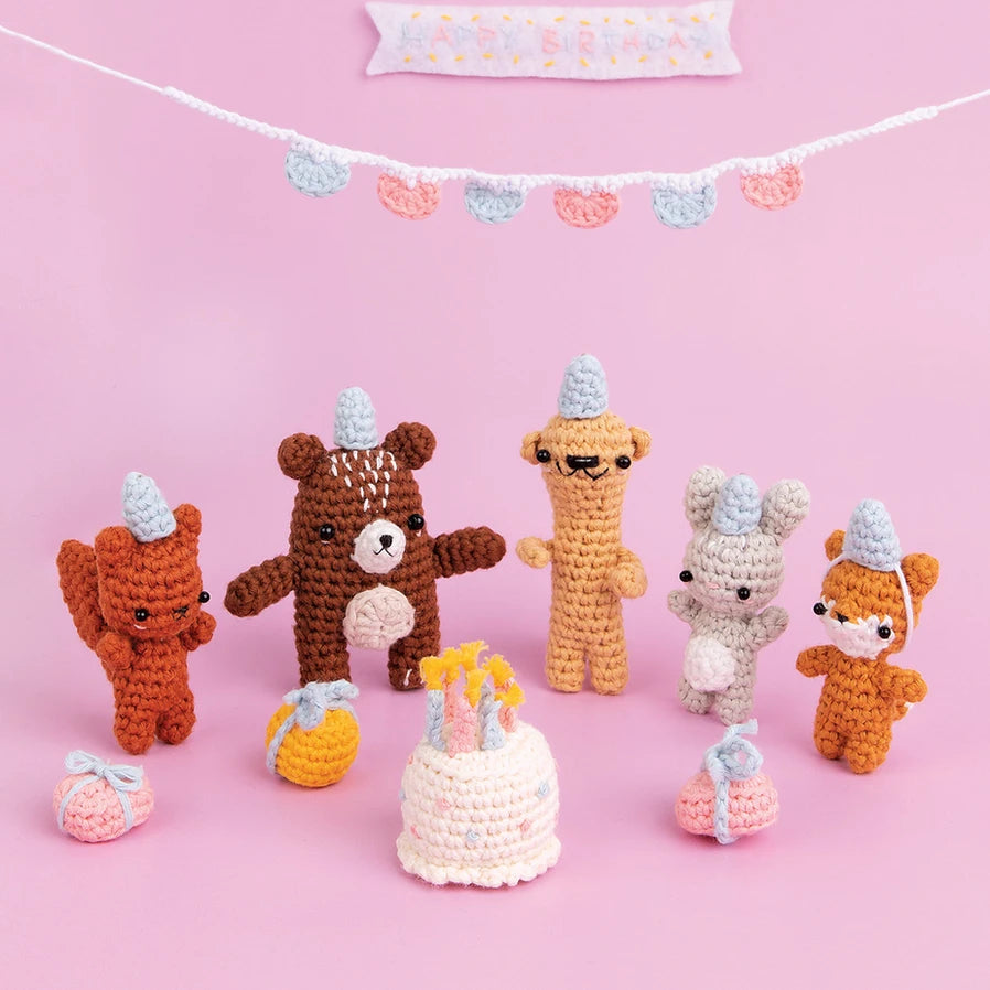Mini Amigurumi - 62 Tiny Designs to Crochet by Vivika Vaina
