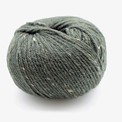 Heirloom Merino Fleck 8ply - Silver 547