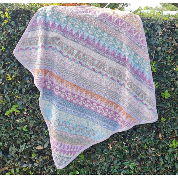 Moya Encanto Crochet Baby Blanket Kit