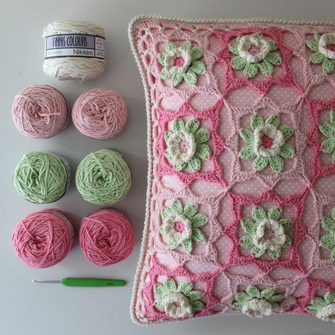 YYC Kit - Lily Cushion - Yummy Yarn and co