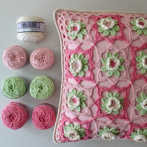 YYC Kit - Lily Cushion - Yummy Yarn and co